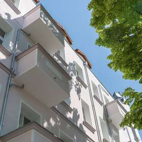 Exterior viewthumbnail